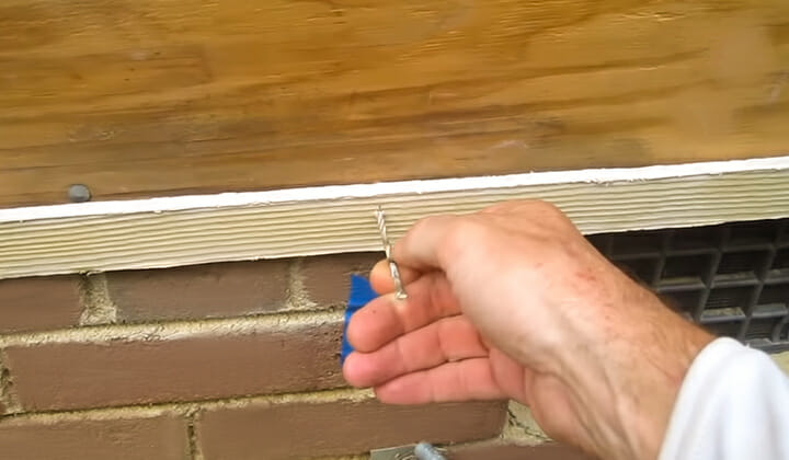 how to nail hardie board siding